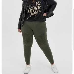 Nwot torrid motto leggings